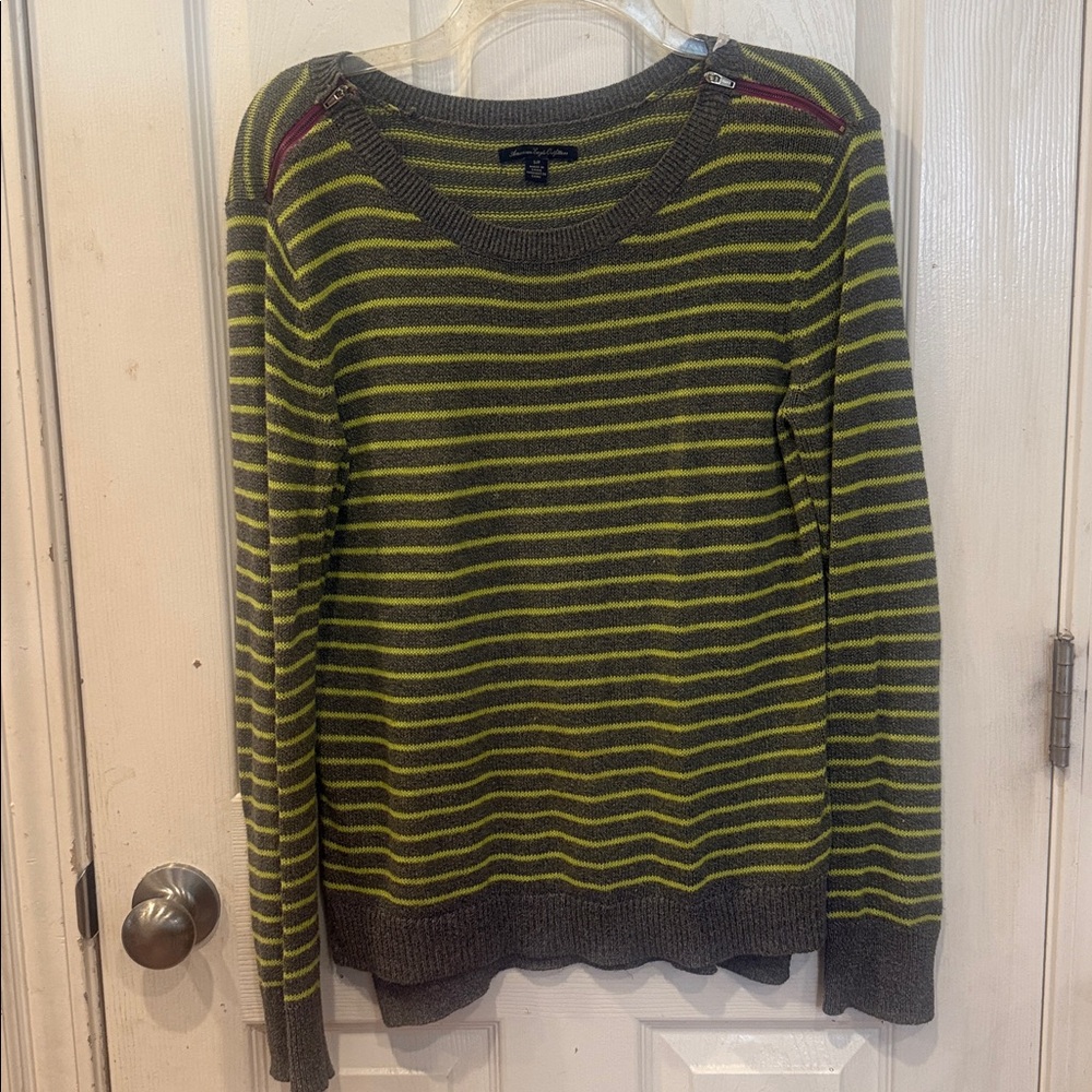 Women’s American Eagle Sweater Stripe hi-lo